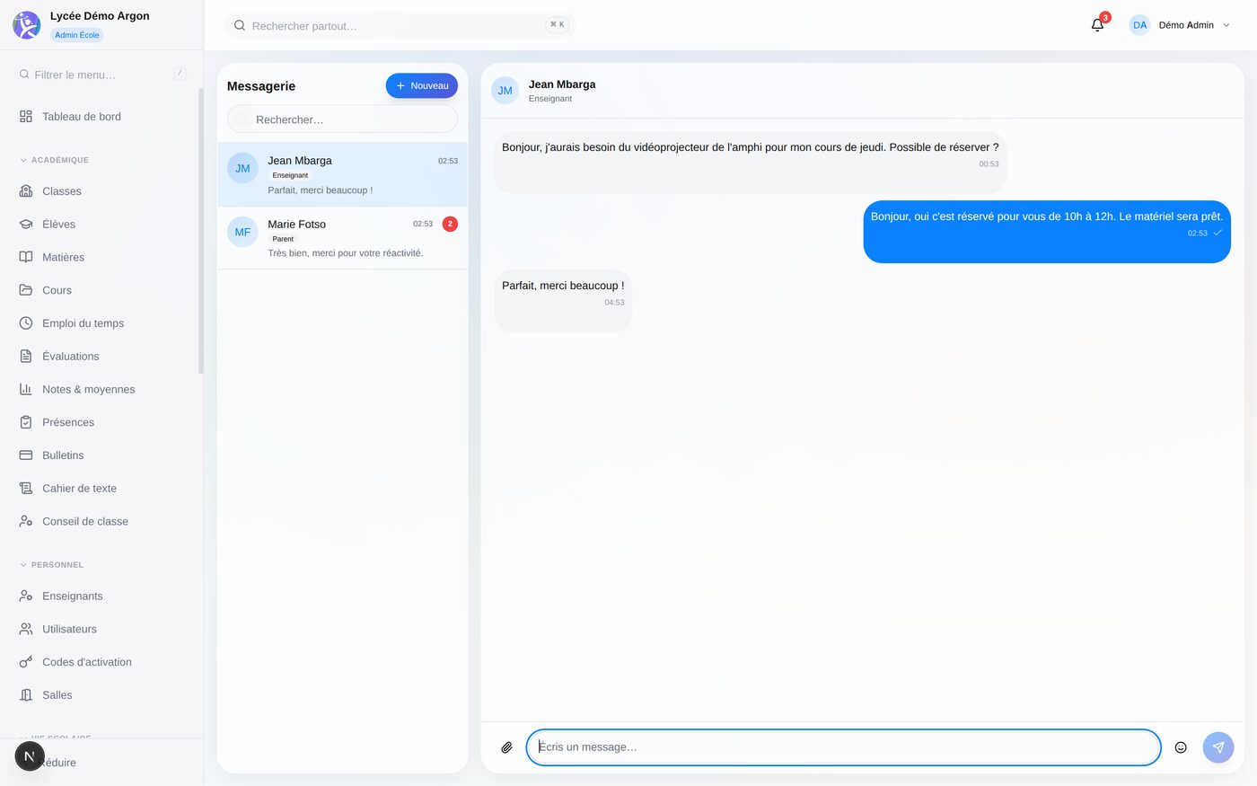 Messagerie : un échange entre la direction et un enseignant.